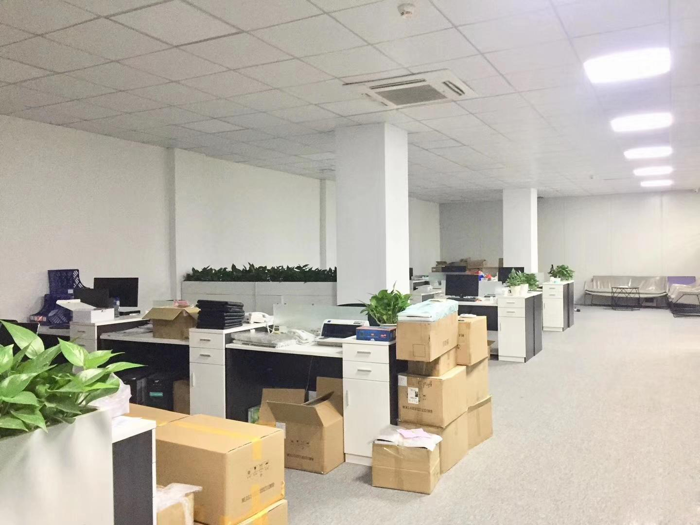 塘厦石潭埔LED带装修厂房1100平方扩大搬迁 0转让费