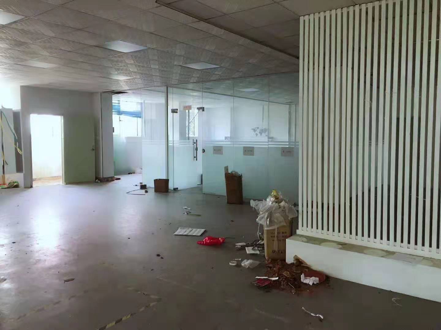 靠深圳 长安涌头工业区楼上2-3楼厂房大小分租 行业不限