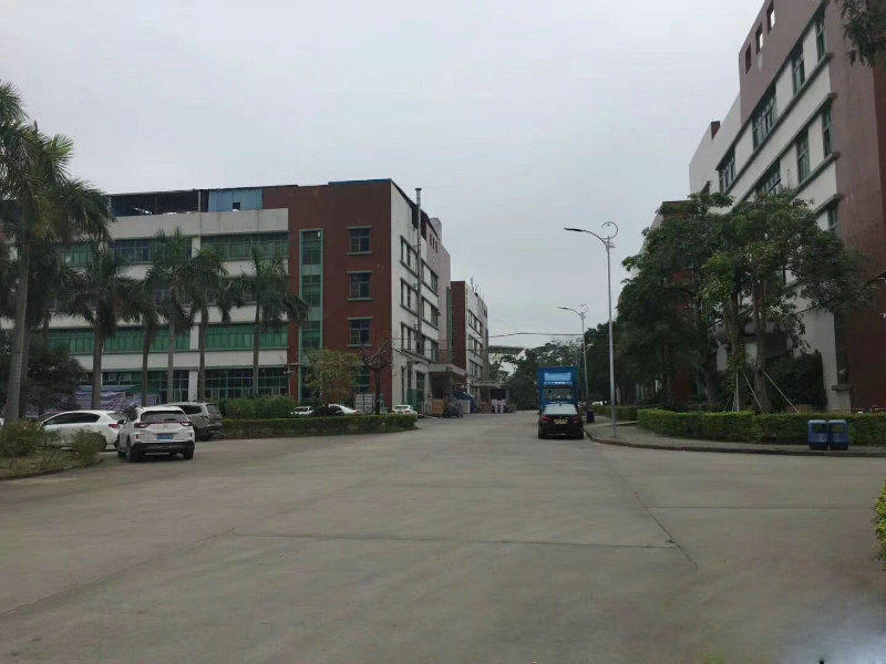 塘厦科苑大道花园式一楼3200平方出租带行车6米高原房东直租