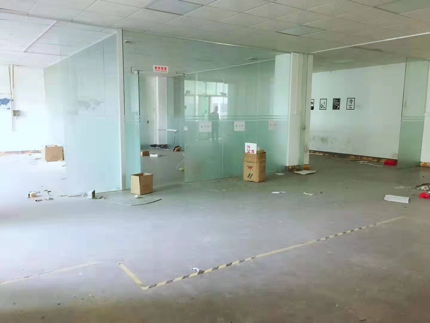 靠深圳 长安涌头工业区楼上2-3楼厂房大小分租 行业不限