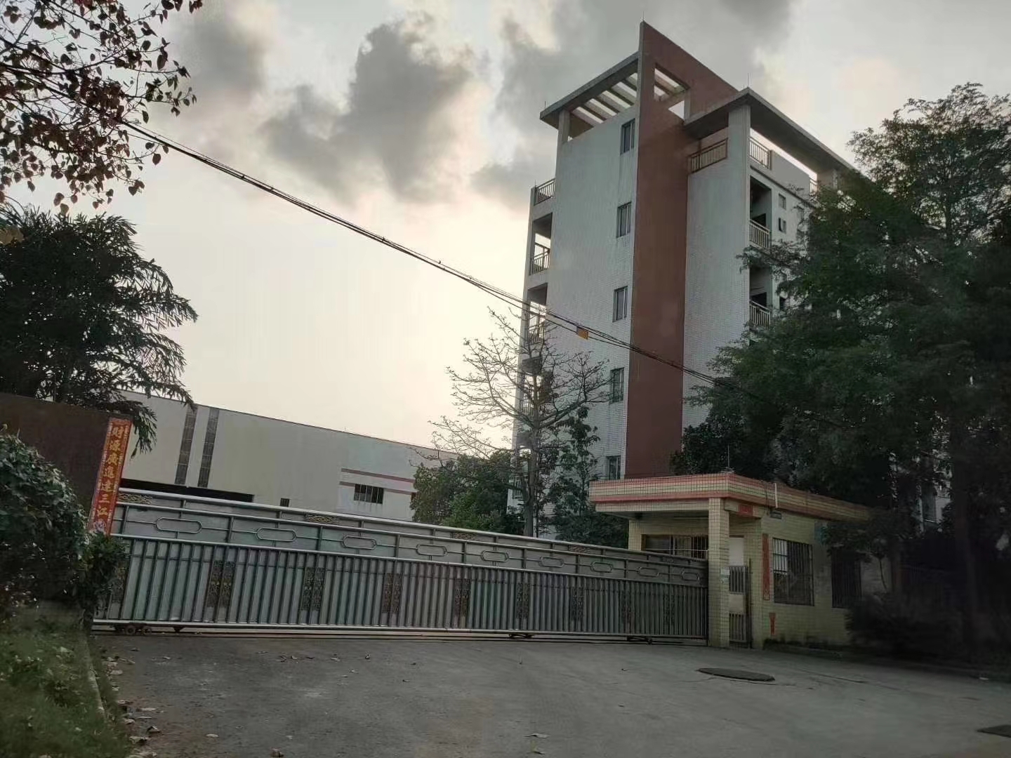 肇庆市高要区金利镇金陶工业区全新厂房出租