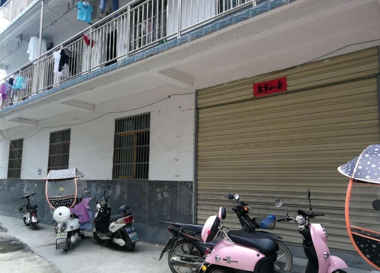 出租东至县林家嘴自建房,框架结构，一楼厂房，二至四层套间