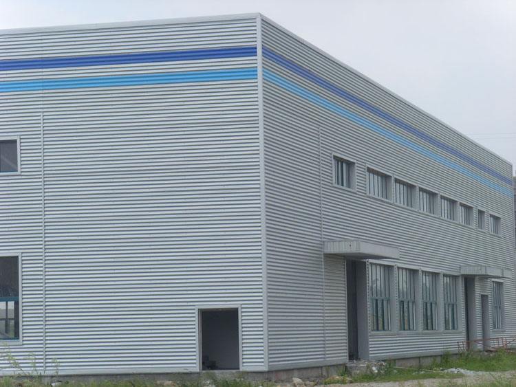 出售长兴小浦工业区独门独院65亩土地，厂房20000方单层带行车