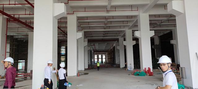 珠海市高新区高标厂房高度7.8米拖挂可掉头