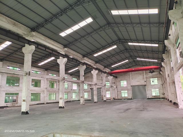 清远市独院12600方砖墙到顶厂房招租