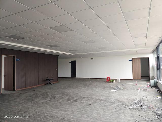 实量面积独院9800方厂房招租