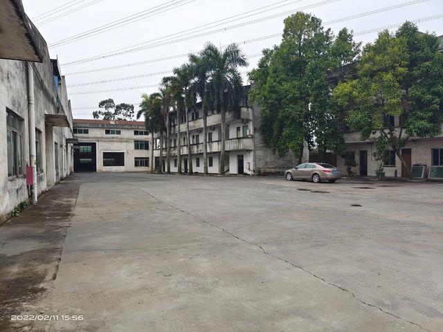 清远市独院12600方砖墙到顶厂房招租