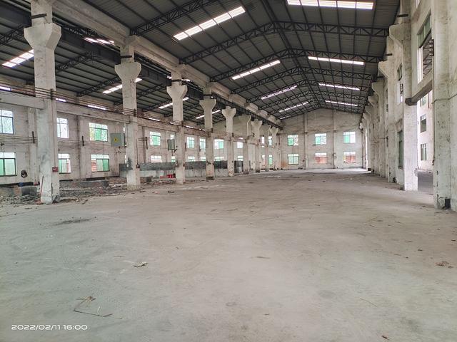 清远市独院12600方砖墙到顶厂房招租