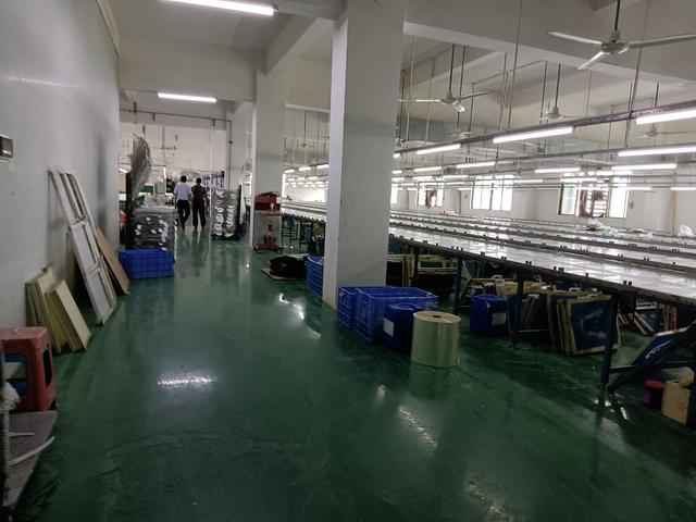 三乡镇 靓独院厂房，总面积1.3万平，可分租