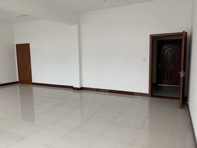 出租海陵区梅兰西路111号办公楼、宿舍