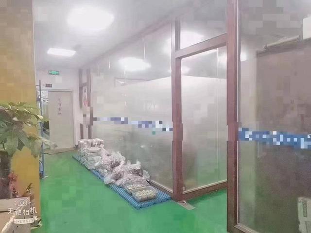 长安乌沙标准一楼厂房出租 有前台3间办公室