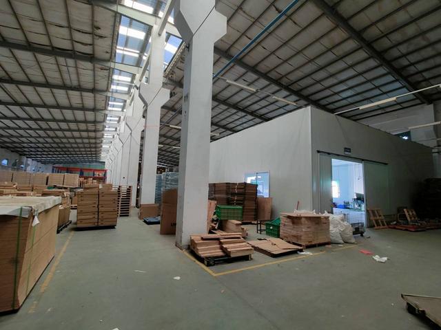 河源市滴水13米高钢结构重工业厂房25000