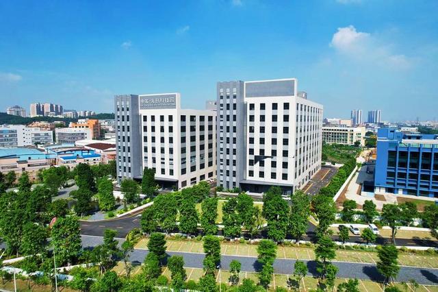 中发兆创科技园-里水超高标准厂房-单层3900㎡，可分租