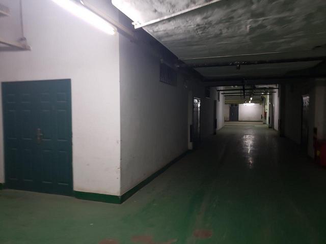海淀上地七街开拓大厦地下一层库房出租2.8金杯车可