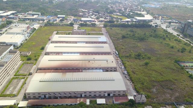 河源市滴水13米高钢结构重工业厂房25000