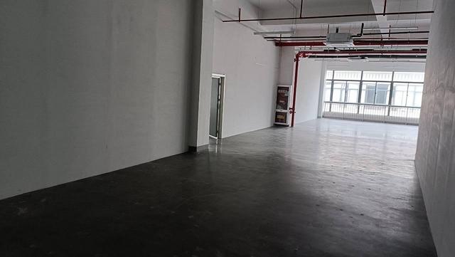 六安485平方展厅、仓库、办公室出租，带大露台