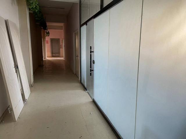 整栋可分割简装直播仓储办公物流拎包入住迎宾大道与黄山大