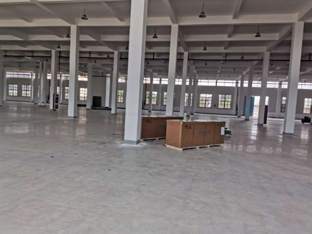 九龙湖地铁站旁一楼二楼厂房出租，每层1000，