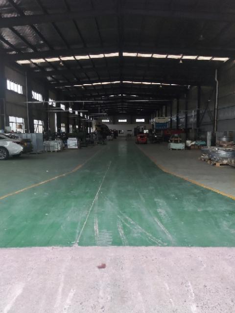 东台镇沈海高速出口厂房出租