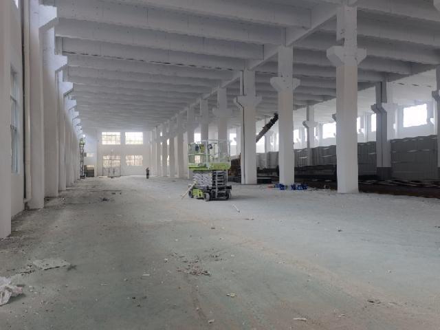 行车10吨，每跨一部行车