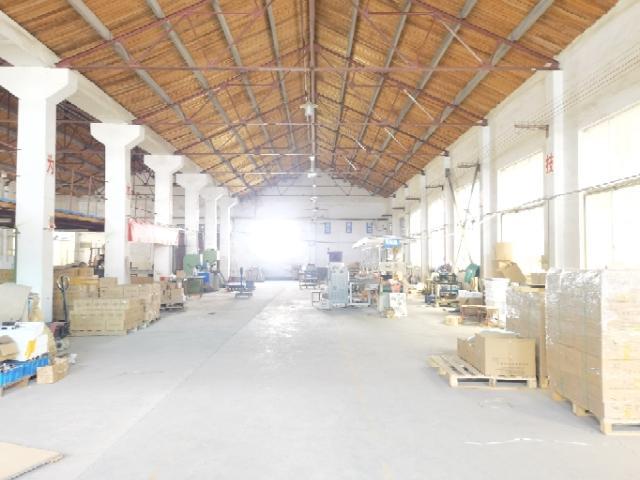 礼嘉华渡1400平米一楼车间出租
