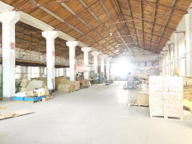 礼嘉华渡1400平米一楼车间出租