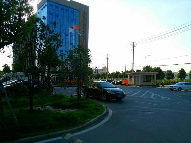 （非中介）新出仓储办公一体办公区  动静分离 已经做好分割