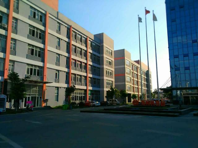 （非中介）新出仓储办公一体办公区  动静分离 已经做好分割