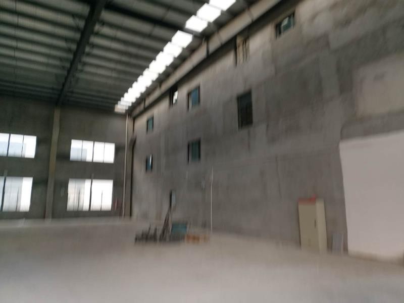 单层可装行车厂房出租 三层办公可分割