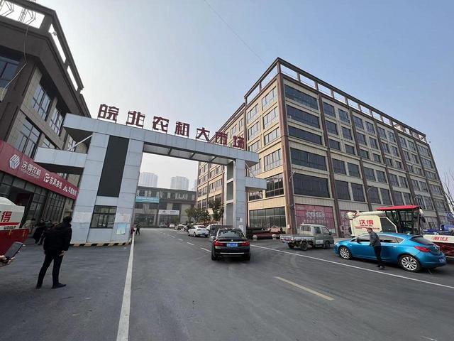 阜阳开发区国际会展中心西侧厂房出租价格便宜，停车方便