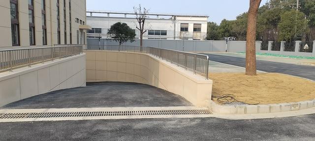 松江区小昆山16800平米标准厂房出租
