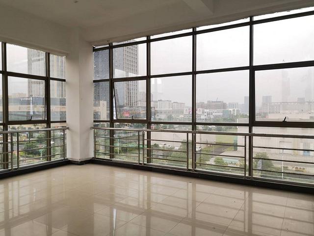 西兴1500方整层 可分割小面积 淘宝办公服装展厅 采光好