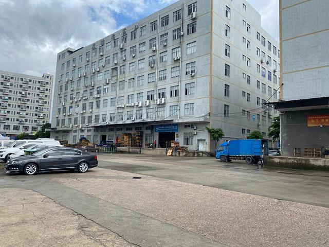 500平起售龙华观澜双地铁口全新研发楼厂房出售红本产权可分期