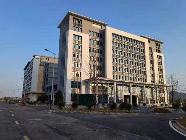 精品厂房，可办产证