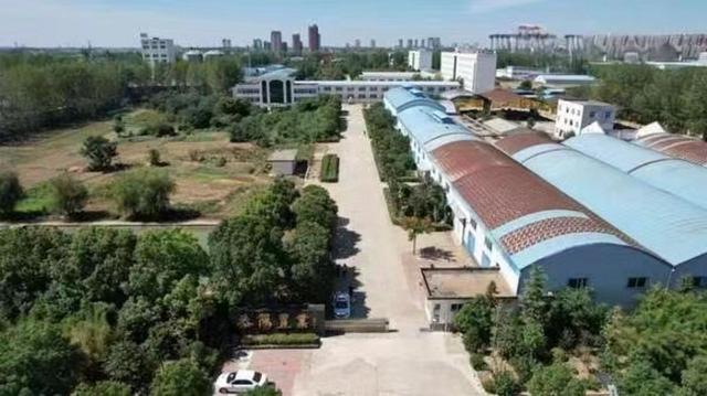 河南省邓州市北京大道厂房84亩建筑6700平方售价1800万