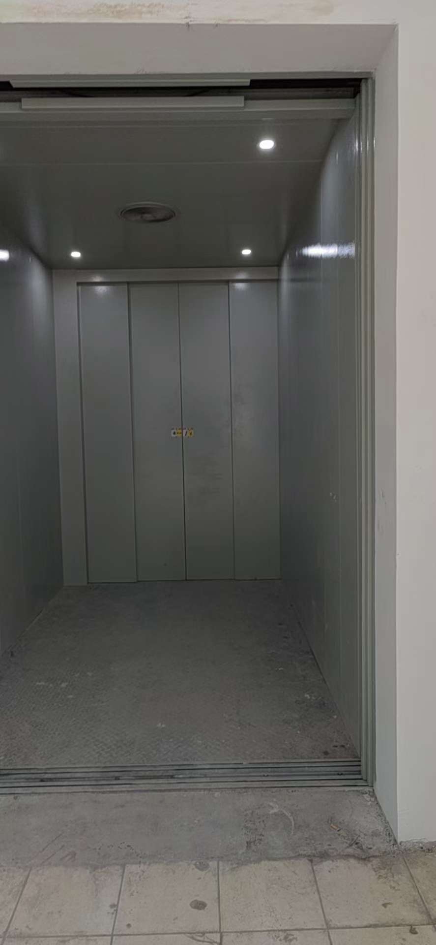 出售龙湾区土地面积2800㎡建筑面积2800㎡多层厂房