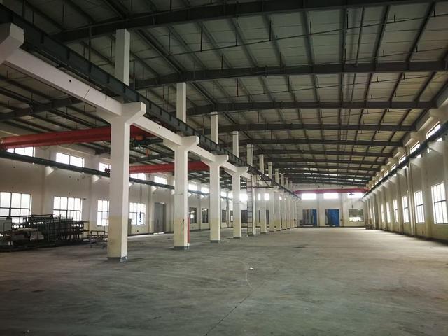 上海奉贤工业区占地550亩建筑1900000平售1.21亿