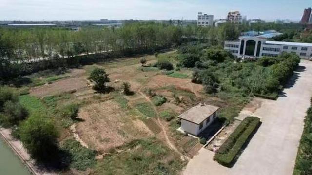 河南省邓州市北京大道厂房84亩建筑6700平方售价1800万