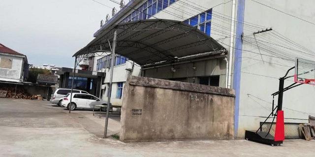 奉化裘村镇.大马路旁土地7亩.厂房2500平1950万