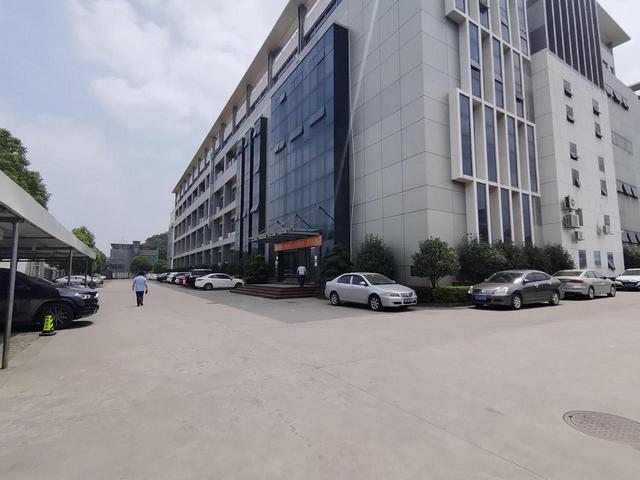 石岩新出2万平方原房东红本独院厂1000平起出租厂房可办环评