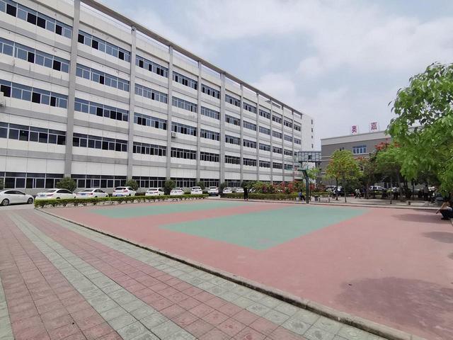 石岩新出2万平方原房东红本独院厂1000平起出租厂房可办环评