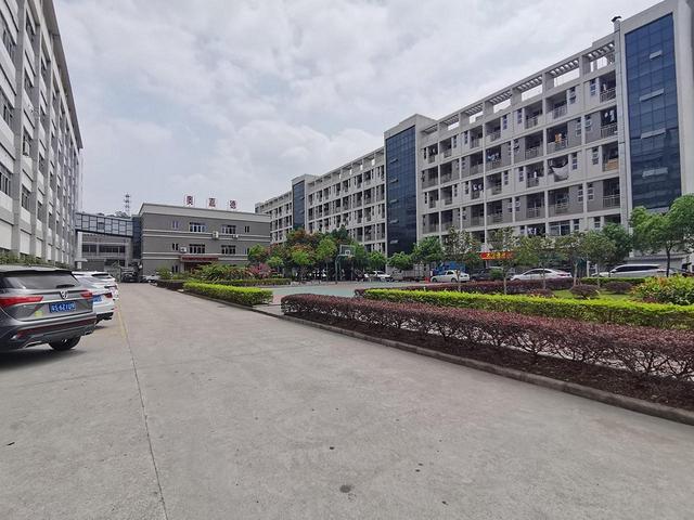 石岩新出2万平方原房东红本独院厂1000平起出租厂房可办环评