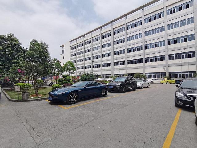 石岩新出2万平方原房东红本独院厂1000平起出租厂房可办环评