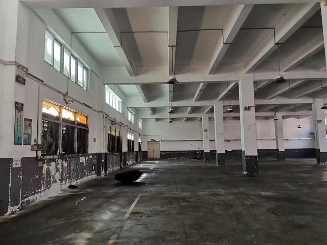 沙井新桥高速出口独门独院6500平方可分租有宿舍