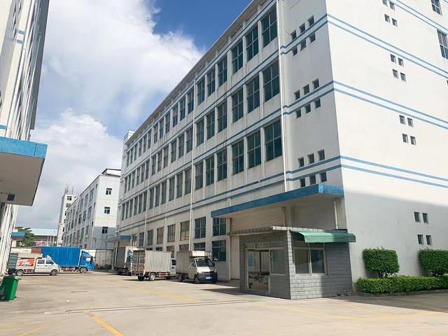 福永和平工业园原房东独栋1-4层共6000平厂房出租高速路口