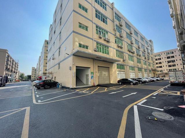 沙井后亭地铁口工业园区精装修楼上900平厂房仓库出租