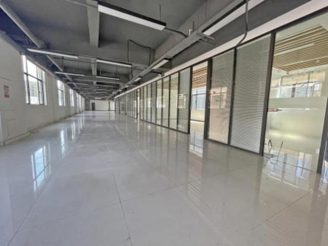 南山茶光地铁站楼顶700平赠送300平阳台