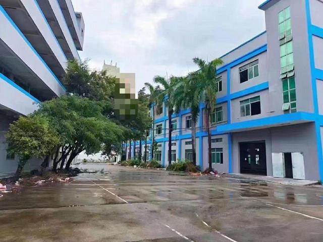 石岩原房东独院厂房1-3层5800平出租，面积实在，可分租