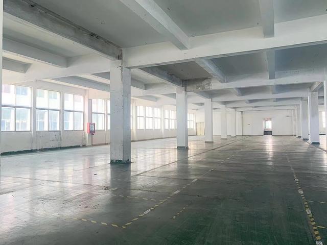 福永和平工业园原房东独栋1-4层共6000平厂房出租高速路口