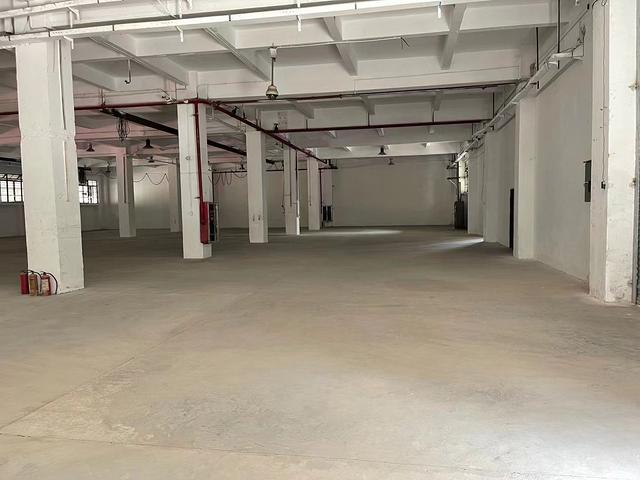 出租荔湾区芳村大道1700方标准仓库